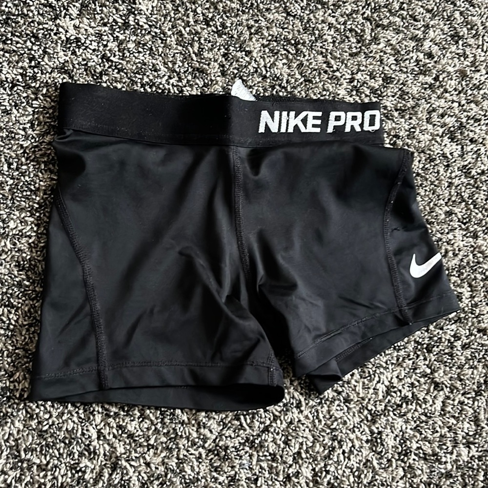 Women Nike pros